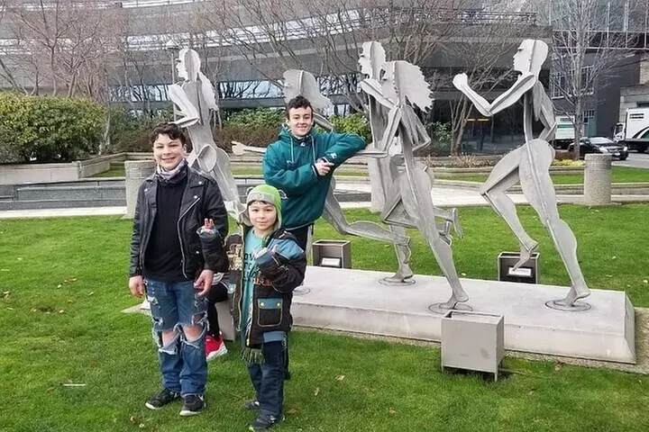 Seattle Scavenger Hunt Walking Activity - Primary Image