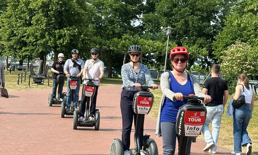 Image 6: Segway Tour in Bonn Erkunden Sie die Stadt auf Rädern