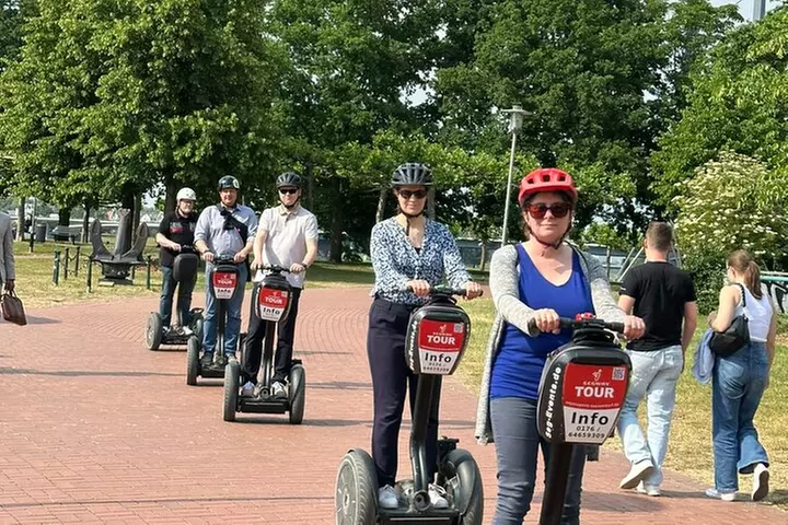 Segway Tour in Bonn Erkunden Sie die Stadt auf Rädern - Second Medium