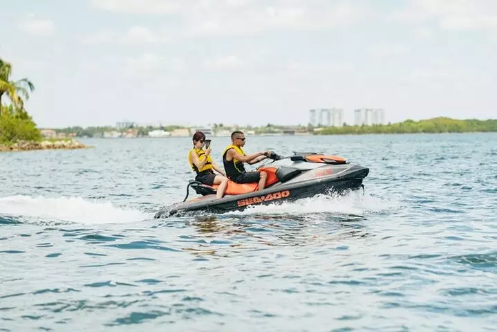 Jet Ski Miami : Experience the Ultimate Water Fun !