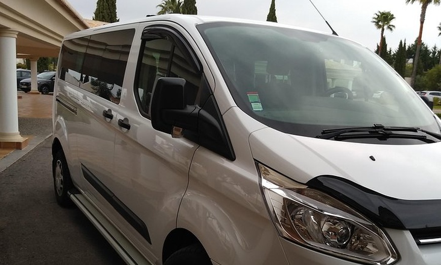 Image 7: Cádiz - Traslados privados (Vehículo 8 pax)