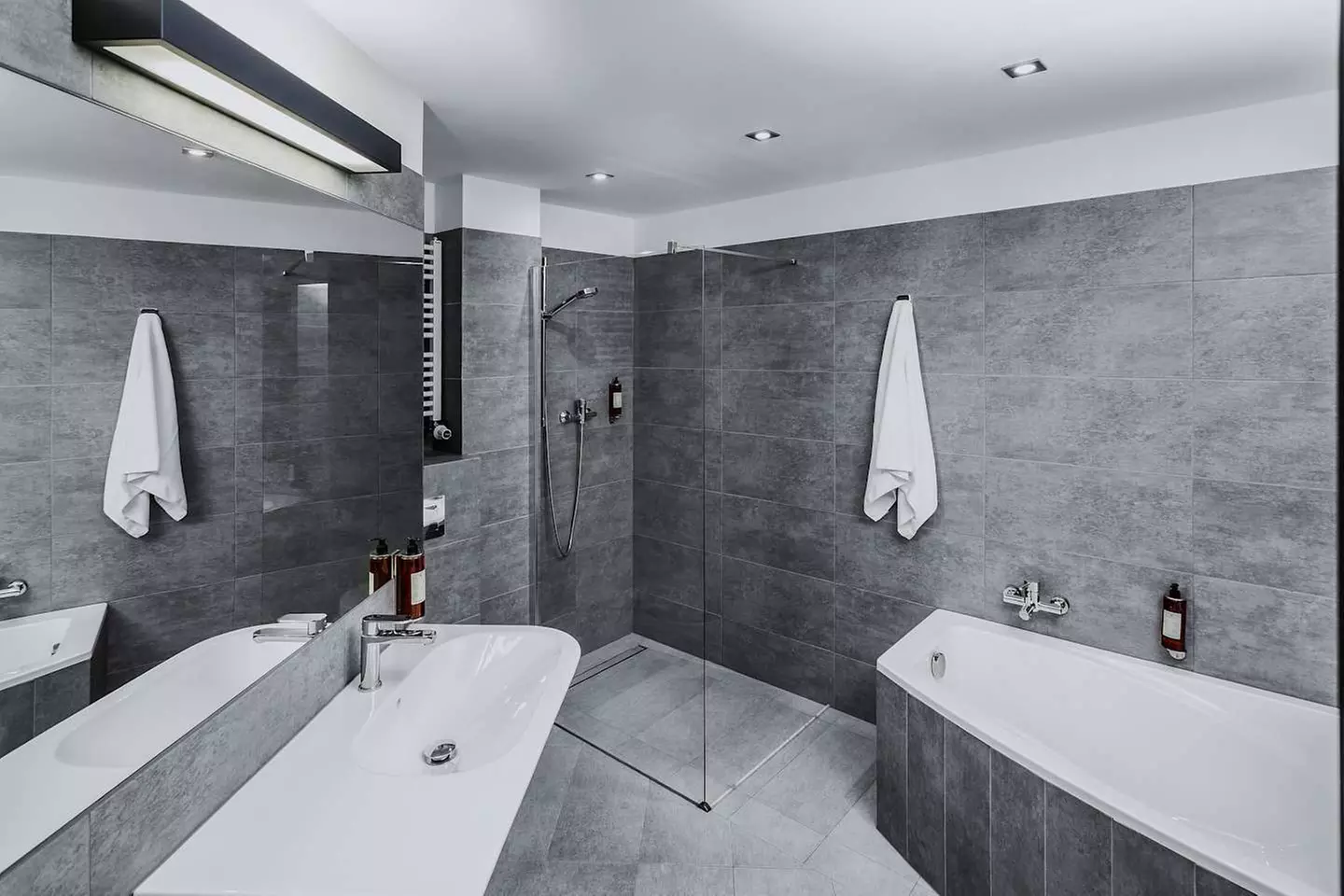 ✈ POLEN | Krakau - Aparthotel Lwowska 1 4*, 2 nachten - Spa