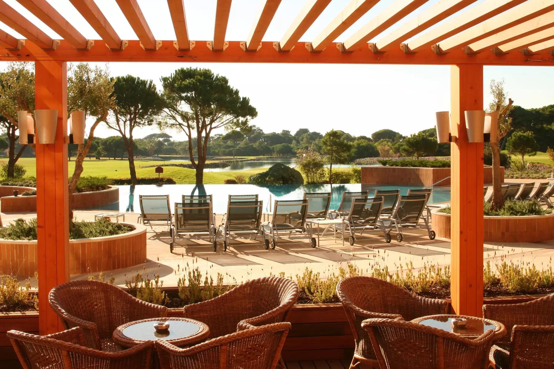 ✈ RIVIERA PORTOGHESE | Cascais - Onyria Quinta da Marinha 5*, 2 not...