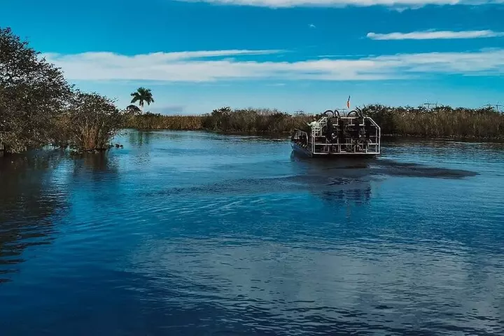 60 min. Everglades Airboat ride & pick-up ,small group +pro guide