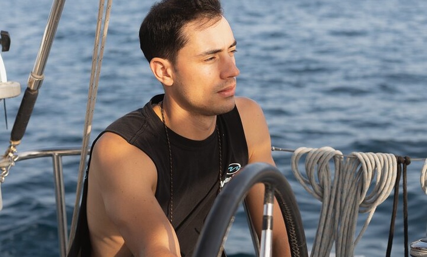 Image 36: Yate a vela privado por la Bahía de Palma y calas cercanas