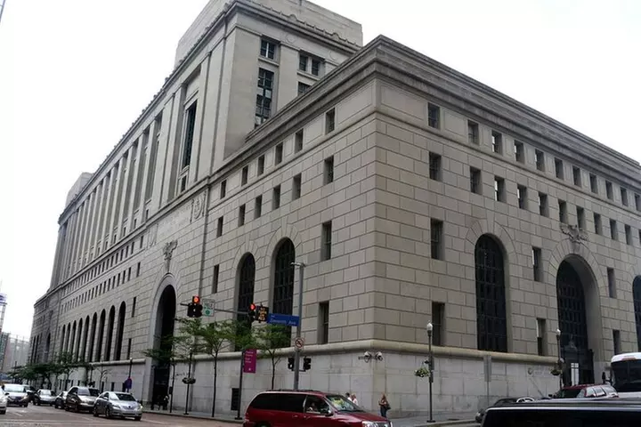 Pittsburgh Cultural District Scavenger Hunt and Escape Game