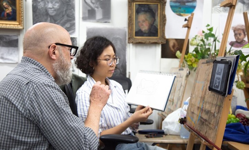 Image 2: Experience Beginner Drawing Class at Art Academy