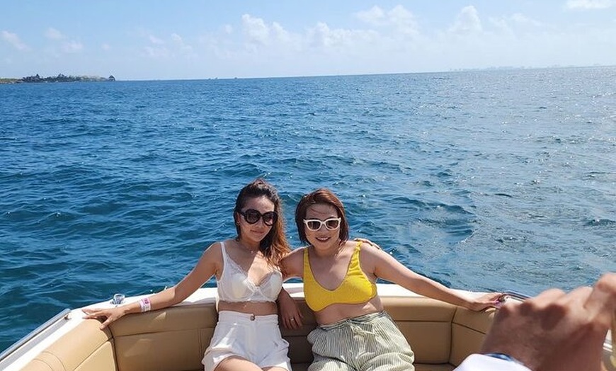 Image 6: VIP Sunset Tour in Cancun by Yacht