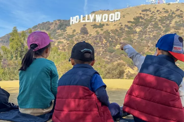 VIP Private Guided Hike to Hollywood Sign Viewpoint