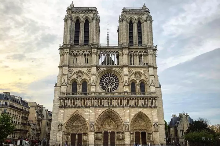 Fat Cat Early Access Notre-Dame Tour | Limité à 5 personnes - Primary Image