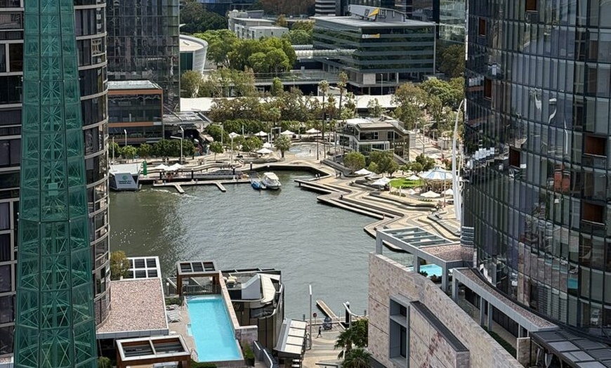 Image 2: Perth Wide Sightseeing