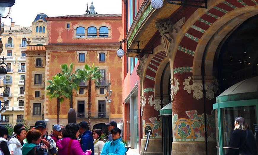 Image 5: Recorrido urbano de Barcelona de la antigüedad a la modernidad (4 h)