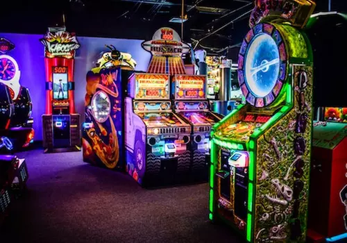 $29.99 For 90 Minutes Of Bowling For 5 People With Shoes (Reg. $83)