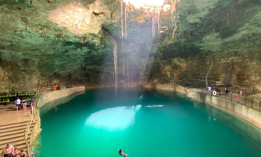 Image 2: All Inclusive to Chichen Itza + Cenote Hubiku & Valladolid