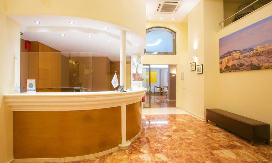 Image 3: ✈ ATENY I OKOLICE | Ateny - Marina Athens Hotel 3* - City break