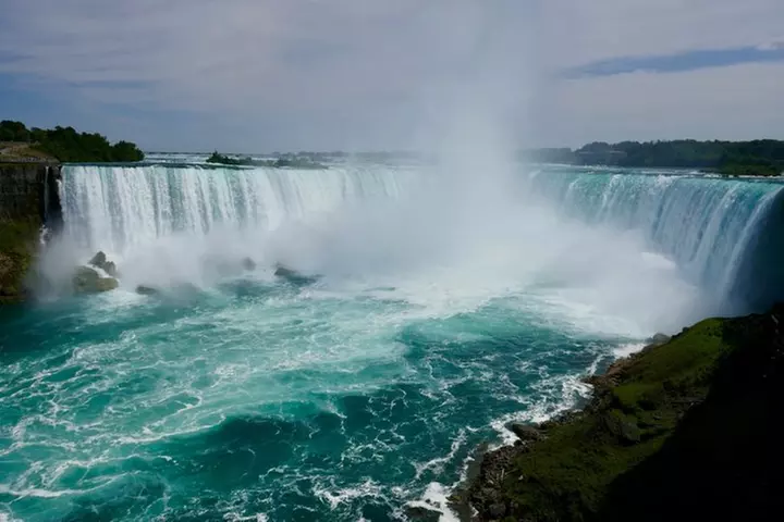 2-Day Best of Niagara Falls, Corning, Finger Lakes Tour from NYC