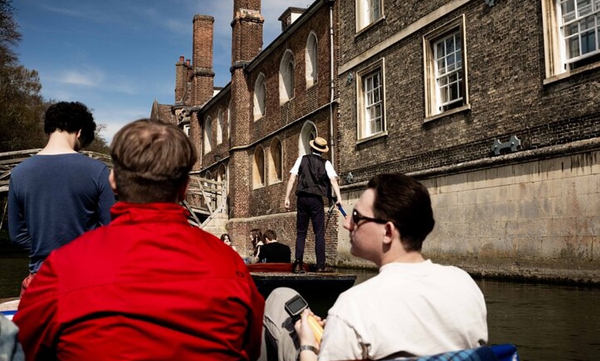 Image 4: Cambridge Walking & Punting Tour by Alumni™ King's College Option