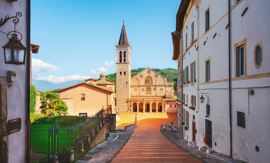 Image 5: ✈ ITALIE | Rome - Autotour villes montagneuses de l'Ombrie 4* - Aut...