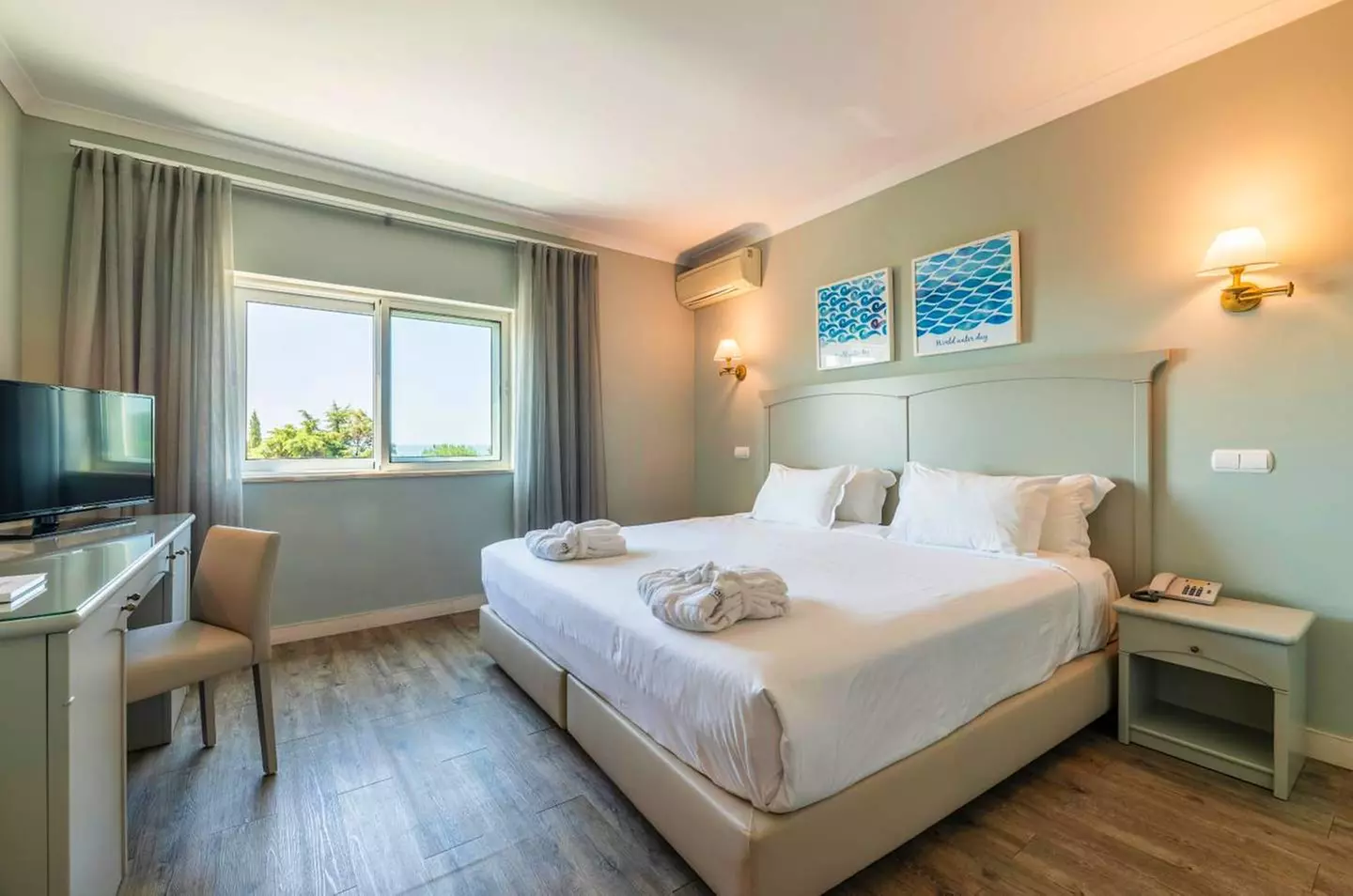 ✈ SPANIEN | Barcelona - Mariano Cubi Aparthotel Barcelona 4*, 2 Näc...