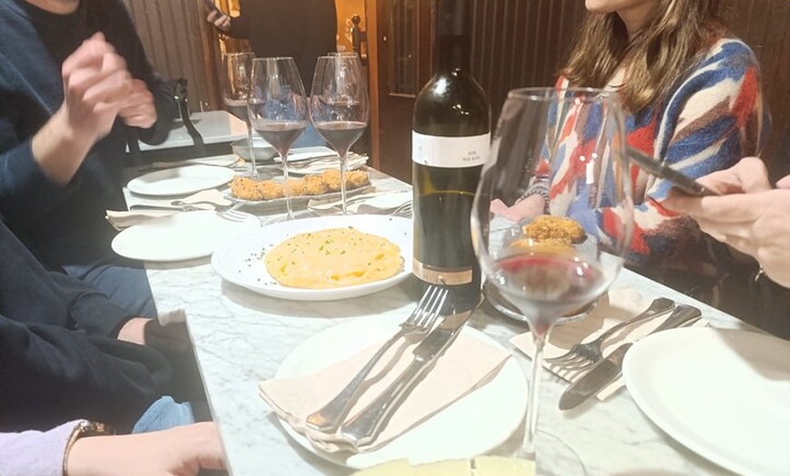 Image 2: Madrid City Aventura de vinos y tapas