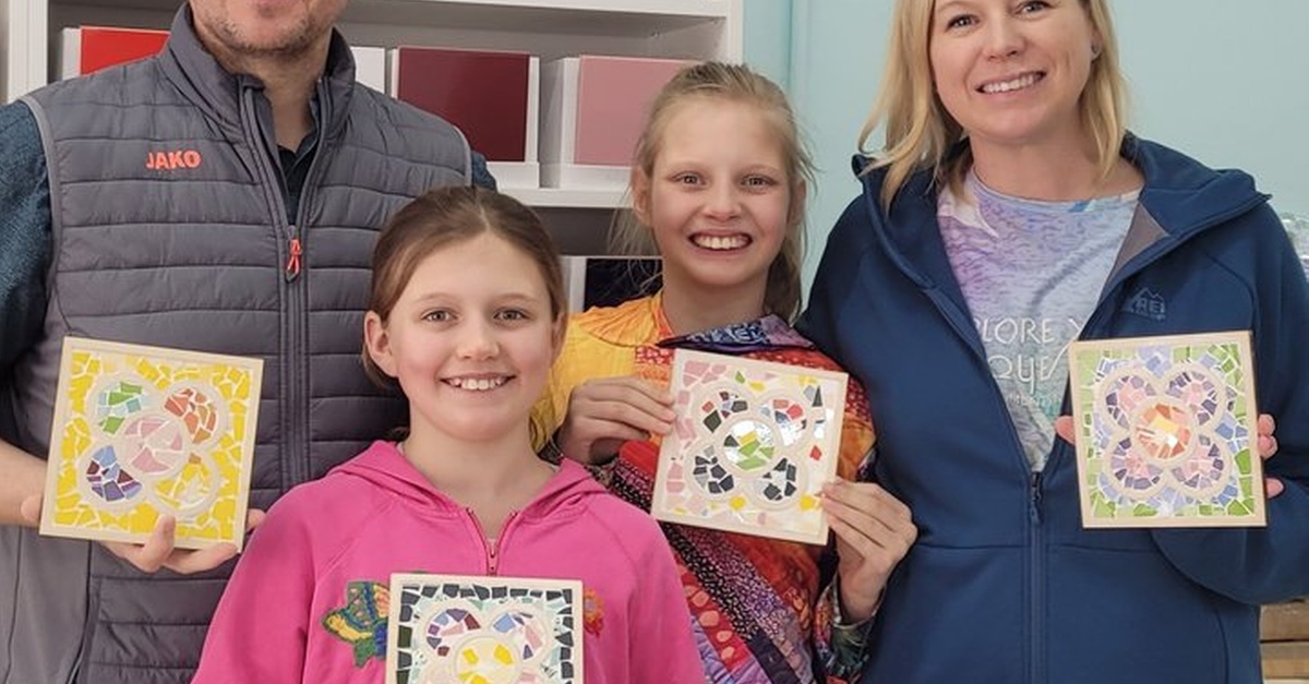 Taller de mosaicos trencadís en Barcelona junto al Park Güell