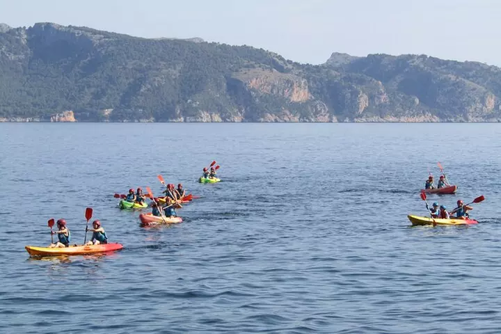 Mallorca : Paseo en kayak, cueva marina, salto acantilado y snorkel