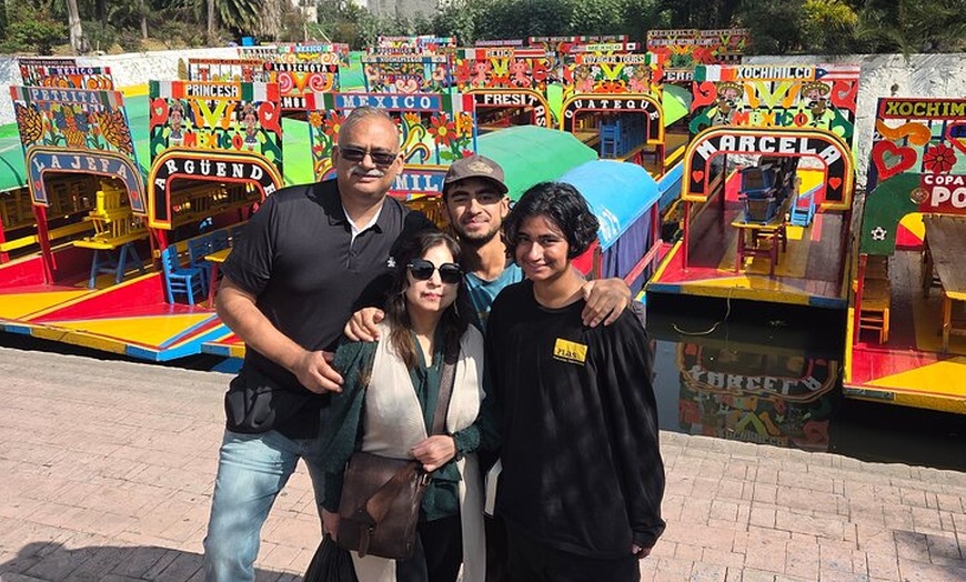 Image 4: Mexico City : Frida Kahlo, Xochimilco & Coyoacán Tour