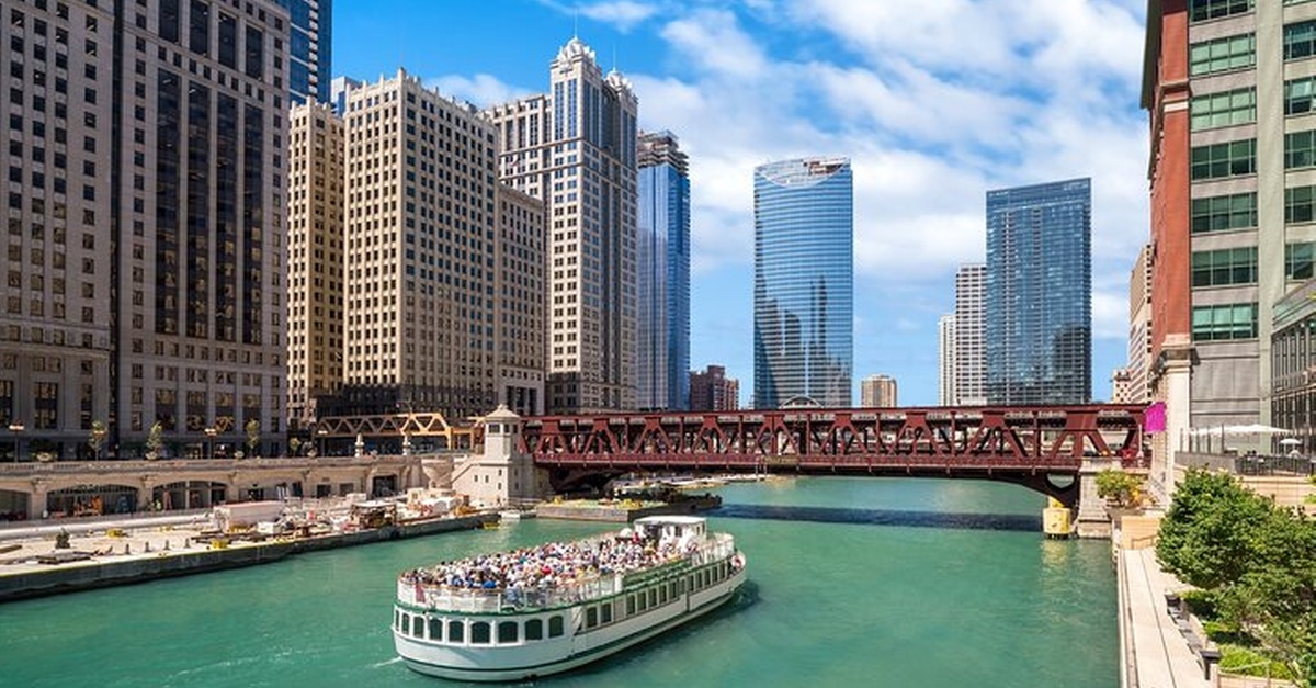 Chicago Downtown Walking Tour & Lake Michigan Cruise Tickets