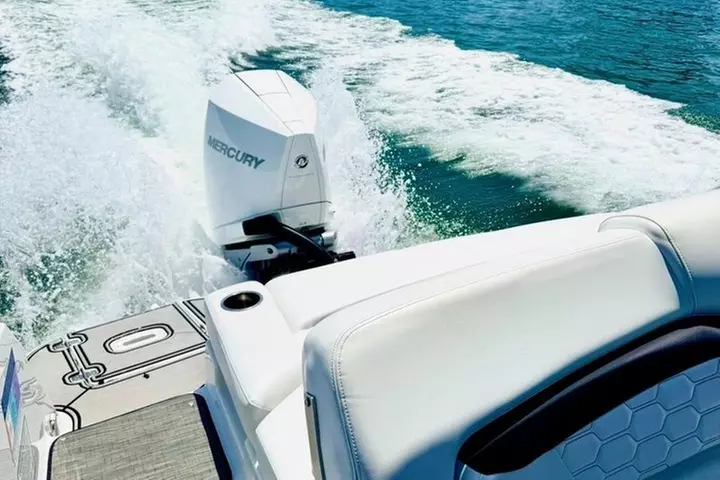 Miami Private Boat Rentals with Captain