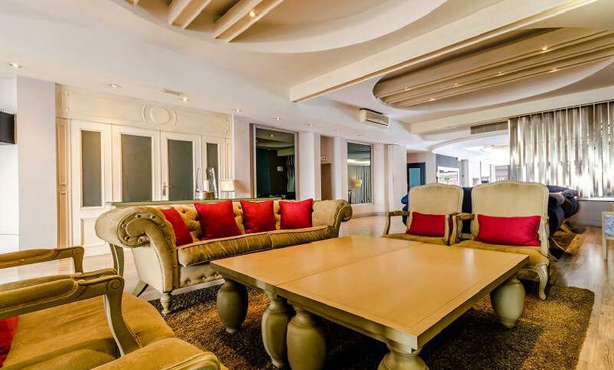 Image 12: ✈ SPANJE | Sevilla - Hotel Virgen de los Reyes 3*, 2 nachten - City...