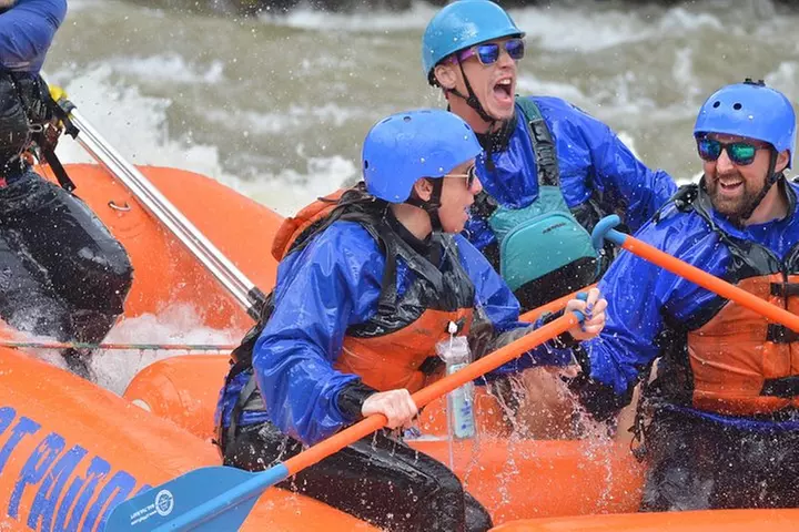 Bighorn Sheep Canyon Half-Day Rafting