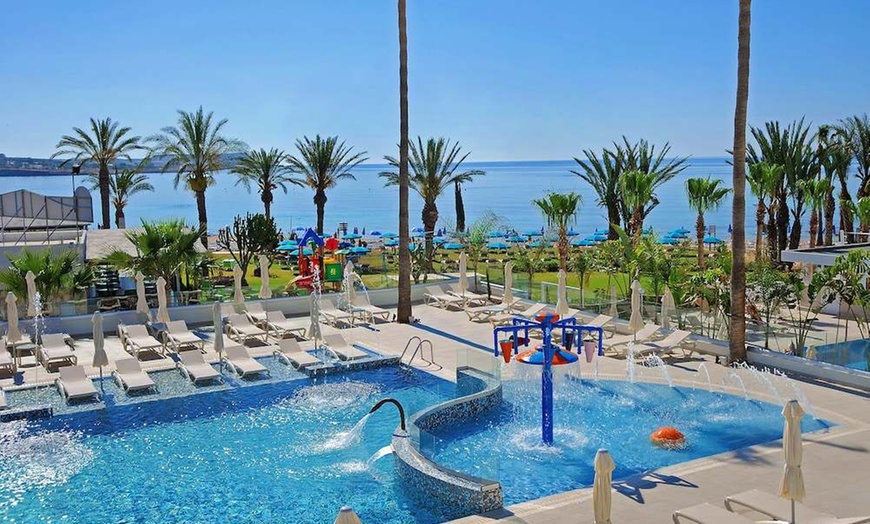 Image 23: ✈ ZYPERN | Ayia Napa - Nelia Beach Hotel 3*, 3 Nächte - Außenpool