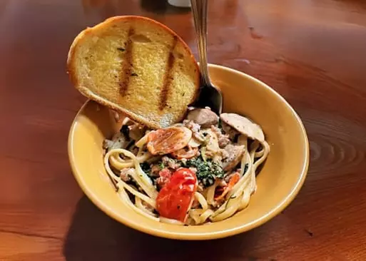 5% Cash Back at Lorenzo's Grill