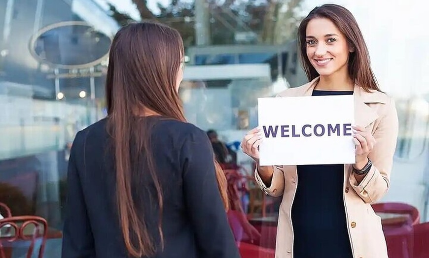 Image 2: Cruise Ports Transfer from Or to London Hotel or Airports