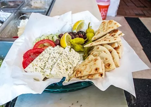 5% Cash Back at Vinnie's Italian Beef & Gyros