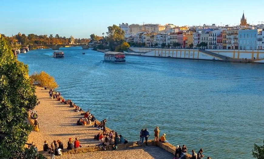 Image 6: Tour por el barrio del Parasol y Triana de Metropol