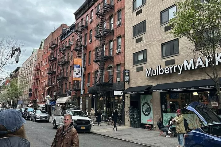 True Crime NYC: Mafia Walk w/Ret. NYPD Detective and Local Food