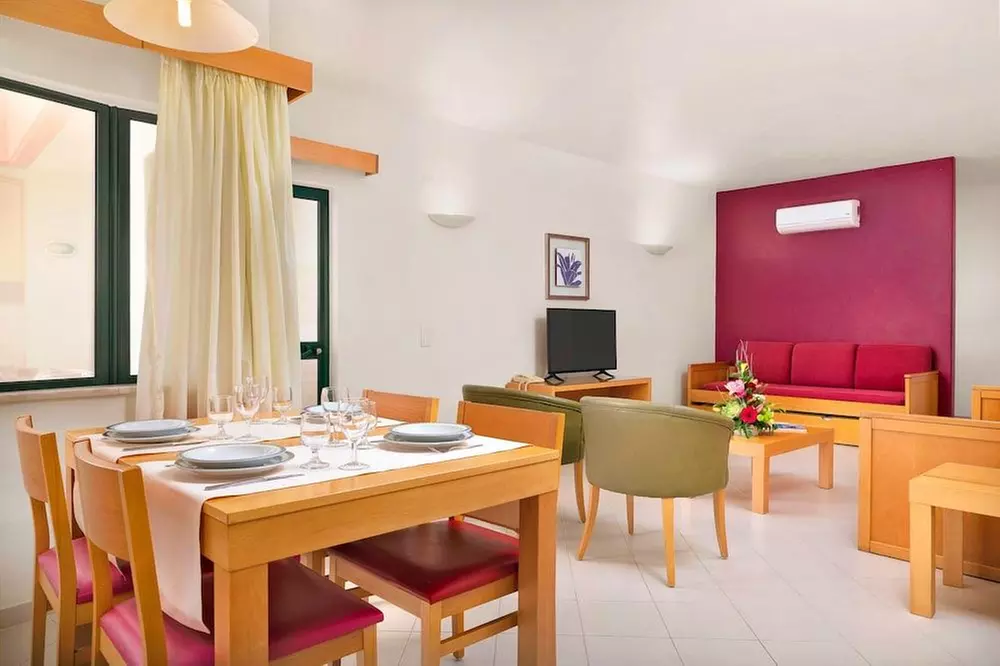 ✈ ALGARVE | Albufeira - Muthu Forte da Oura Apartment Hotel 5*, 2 n...