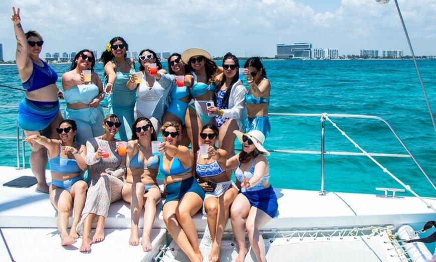 Image 20: All Inclusive Isla Mujeres Catamaran Tour with Beach Club