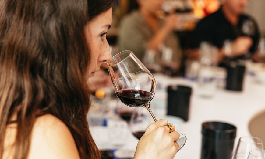 Image 8: Initiation aux vins de Bordeaux avec Fromages & Charcuterie