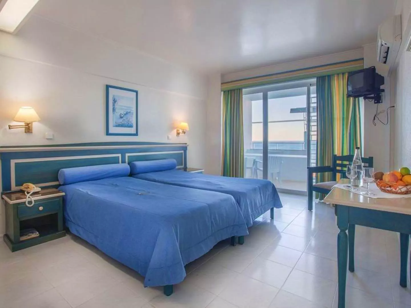 ✈ ALGARVE | Albufeira - Sol e Mar Adults Only 4*, 2 nachten - Aan zee