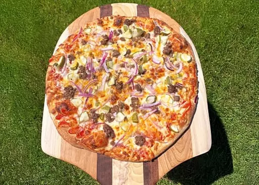 5% Cash Back at Js Pizza Market