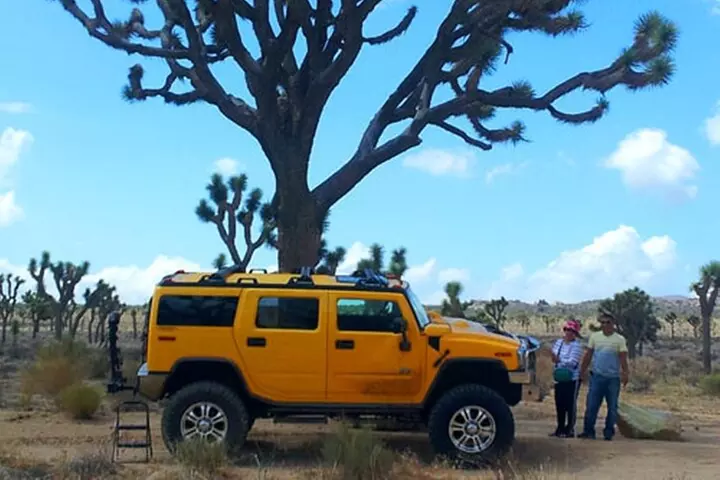 Private H2 Hummer for up to 6 in Joshua Tree National Park - Primary Image