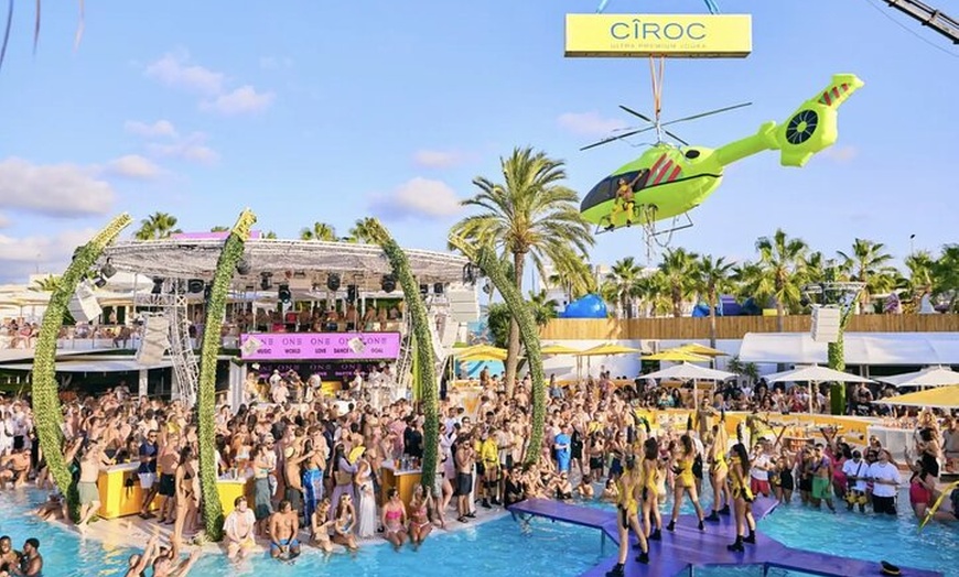 Image 16: Ibiza : 4 x discoteca y piscina Party Pass