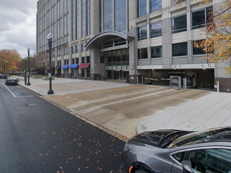 Parking at 901 New York Ave. Garage