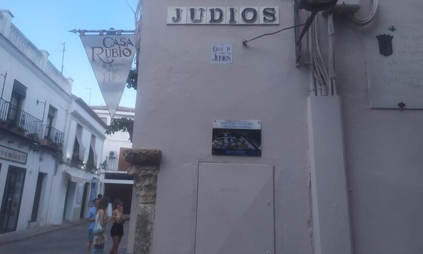 Image 5: Tour por la Judería de Córdoba en inglés.