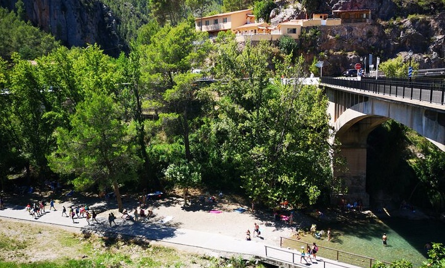 Image 5: Montanejos Escape Aguas Sanadoras y la Cascada del Amante