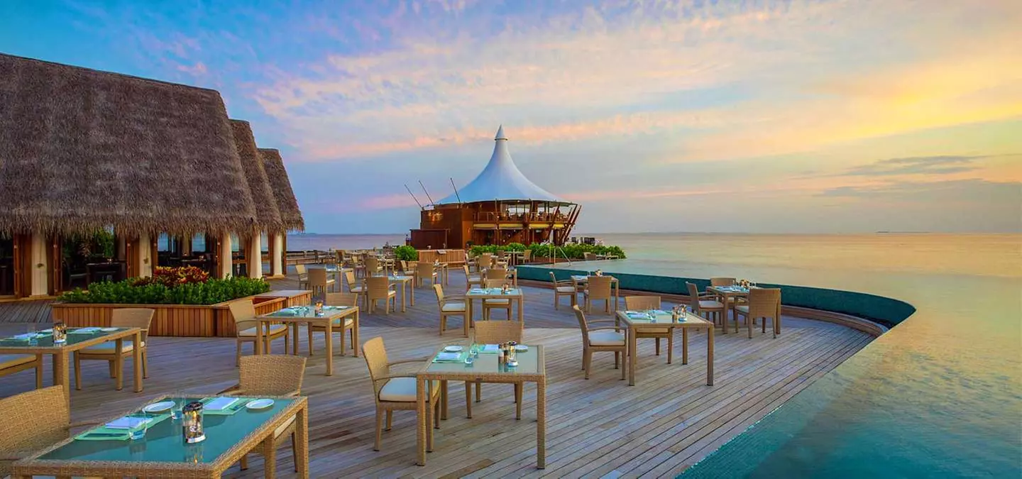 ✈ MALEDIVEN | Nord-Malé-Atoll - Baros Maldives 5*, 5 Nächte - Premium