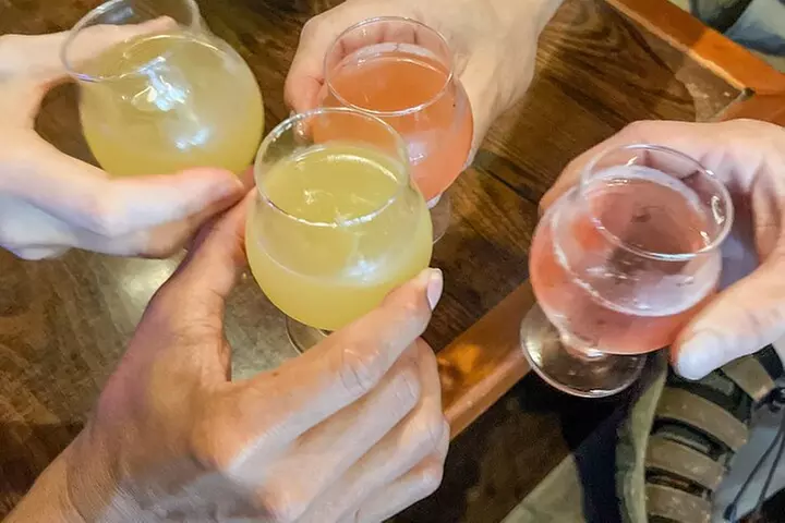 Nashville: Food Tour with 5+ Tastings of Local Delicacies