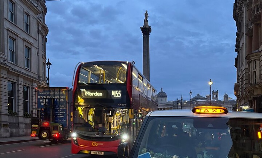 Image 12: Qualified Taxi tours London